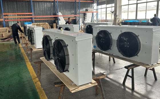 Refrigerador de aire acanalado interno de la cámara fría del cambiador de calor azul con el tubo de cobre
